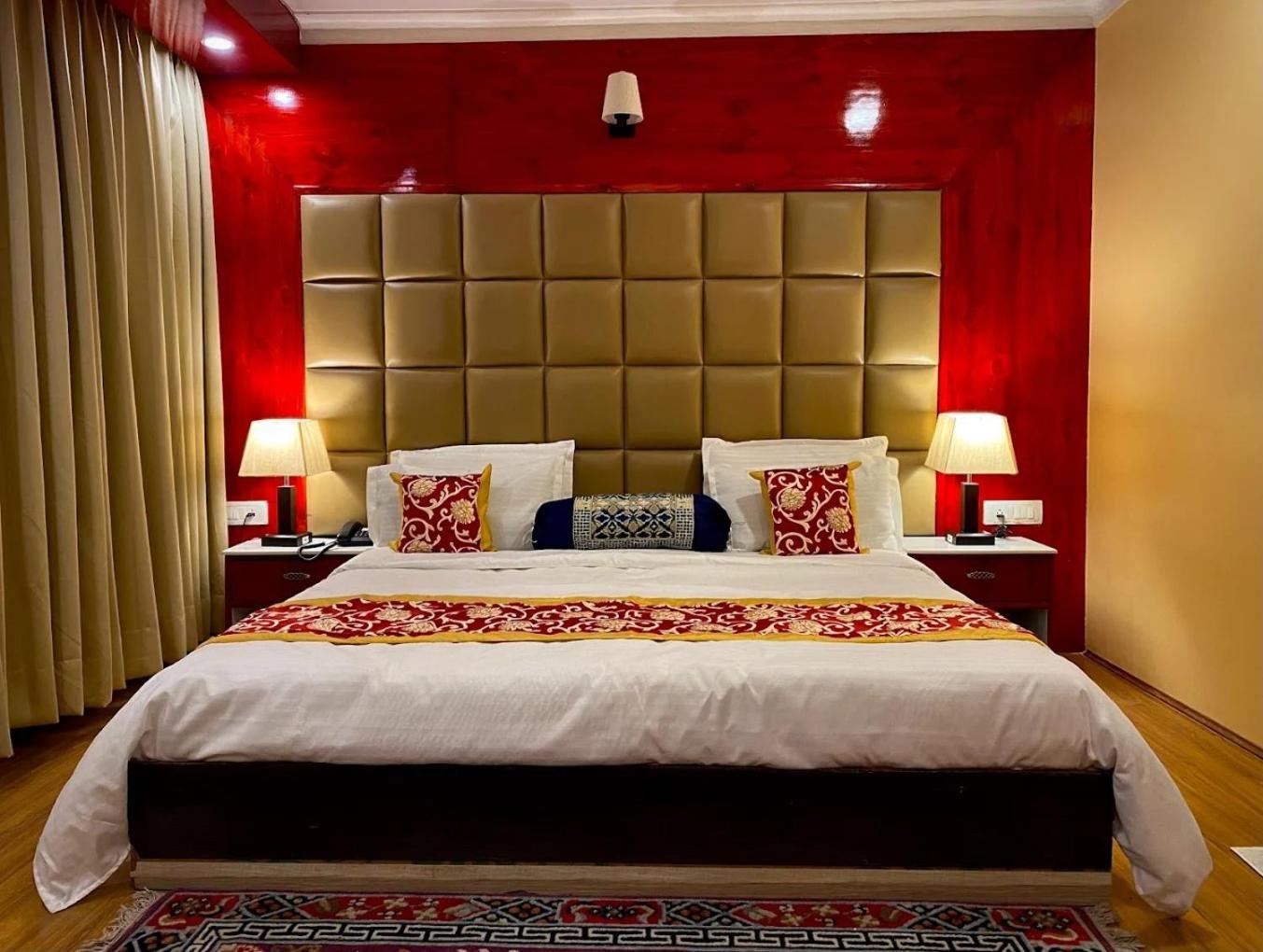 The Highland Mountain Resort & Spa Kargil Exterior photo
